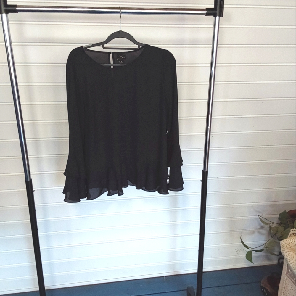 Worthington black blose XLarge